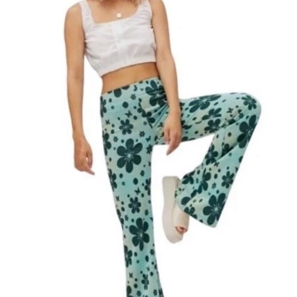 Urban Outfitters Green Retro Bryn Floral Pull On Flare Pants Women’s Size SP